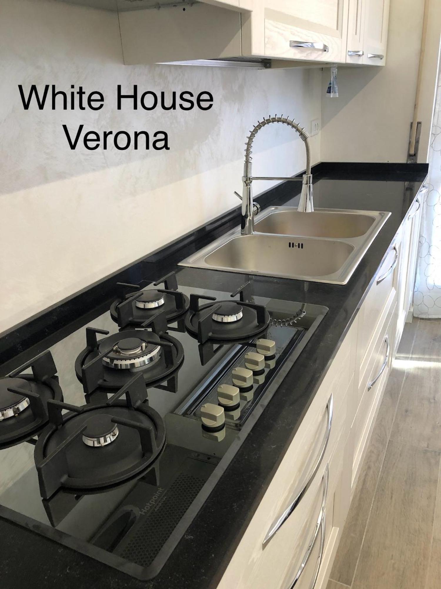White House Appartement Verona Buitenkant foto