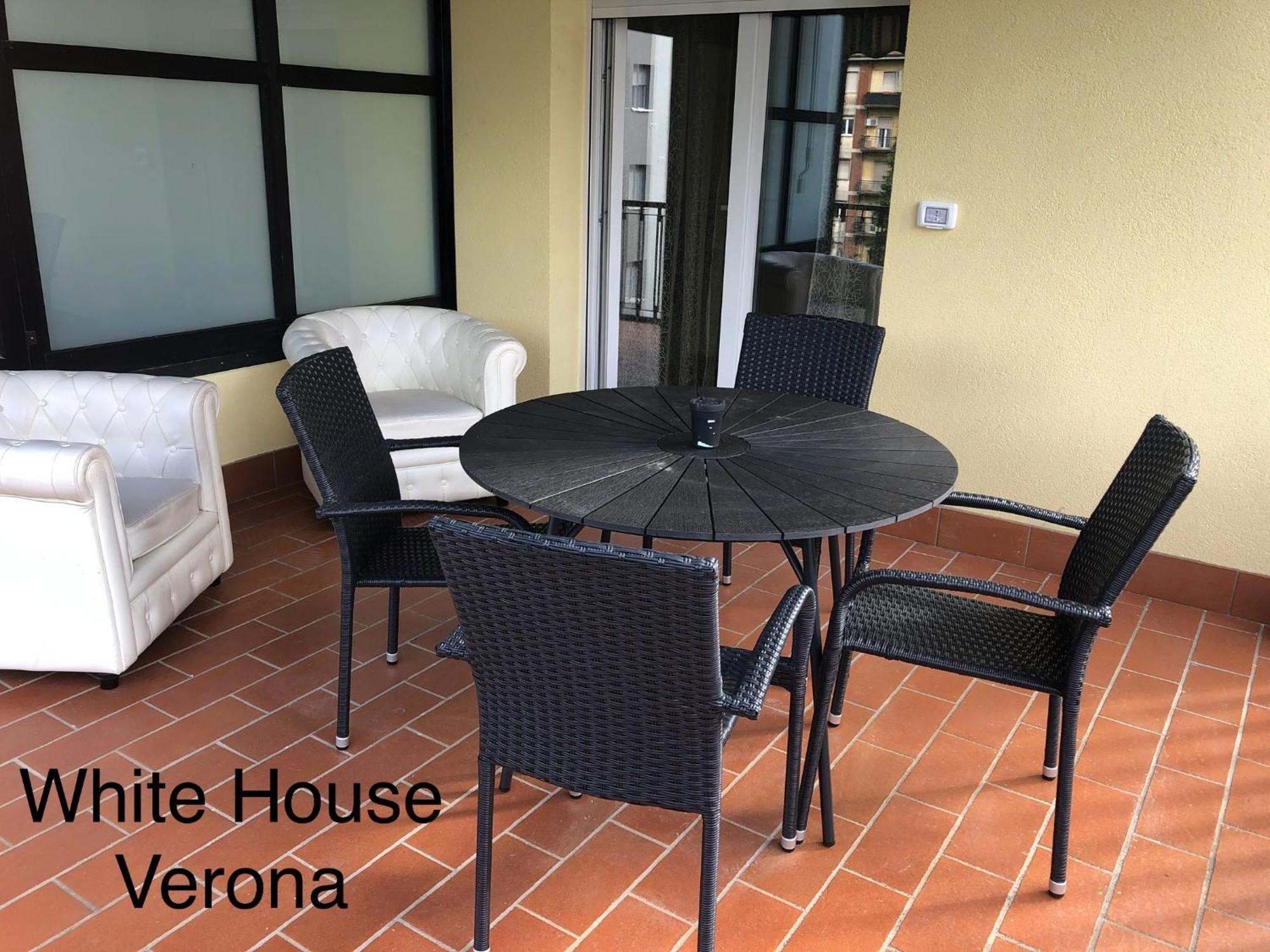 White House Appartement Verona Buitenkant foto